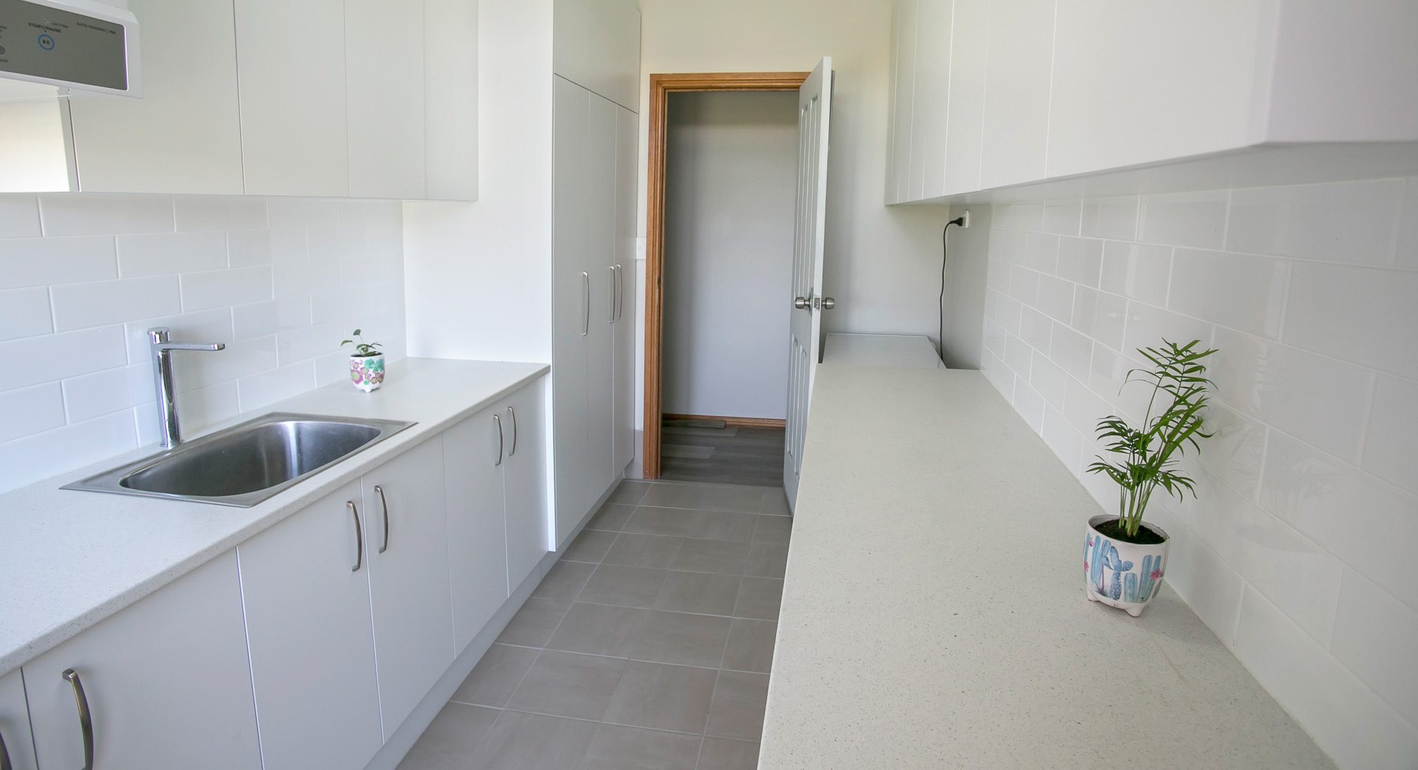 Modern laundry renovation