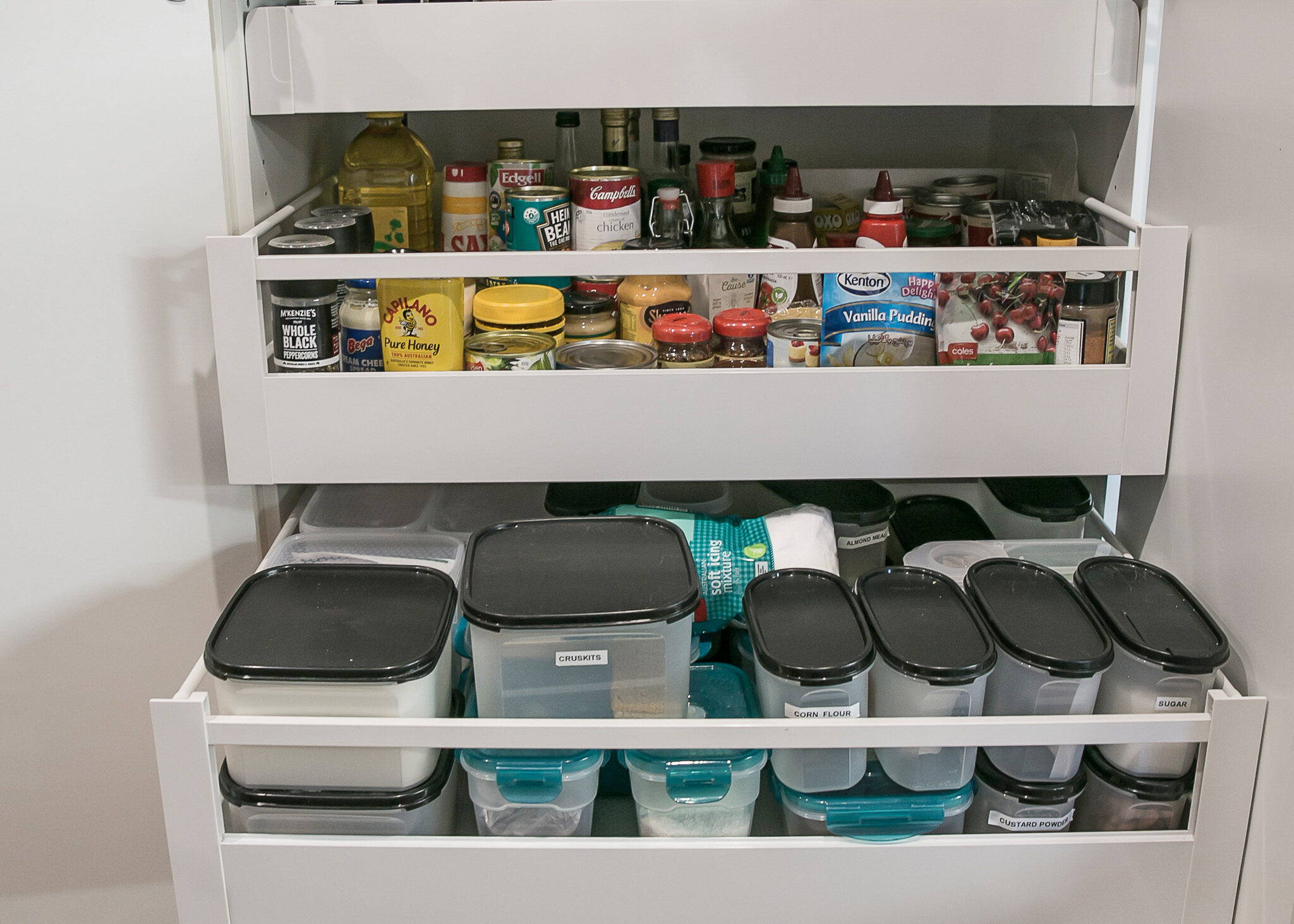 Kitchen drawer solution