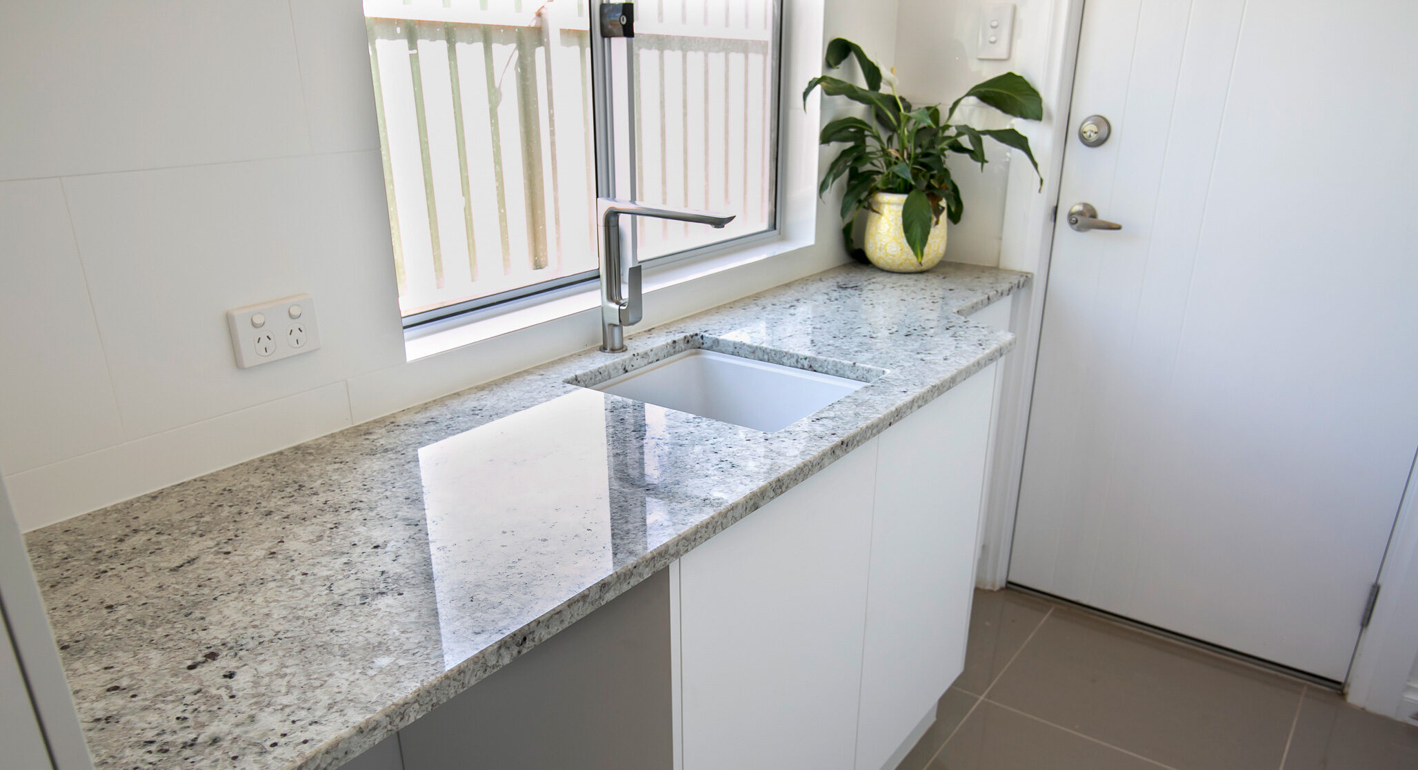 Elegant laundry sink